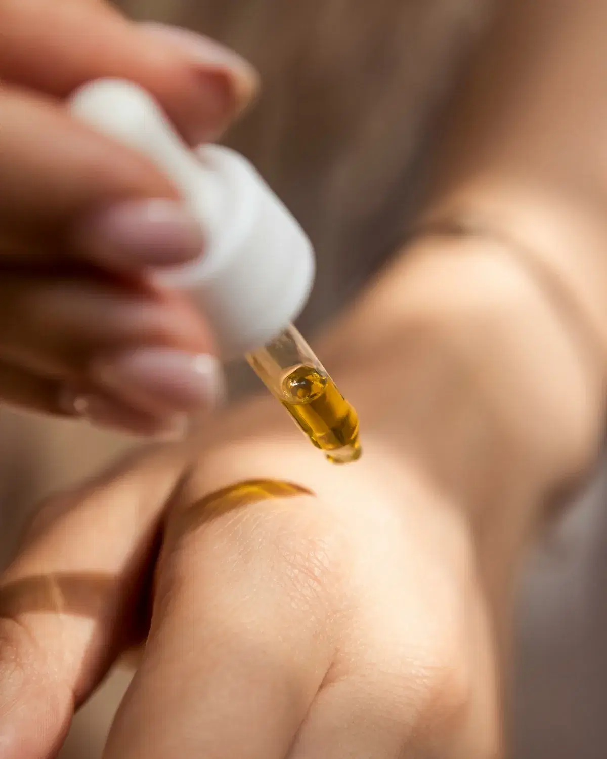Illustrative dropper used for skin care